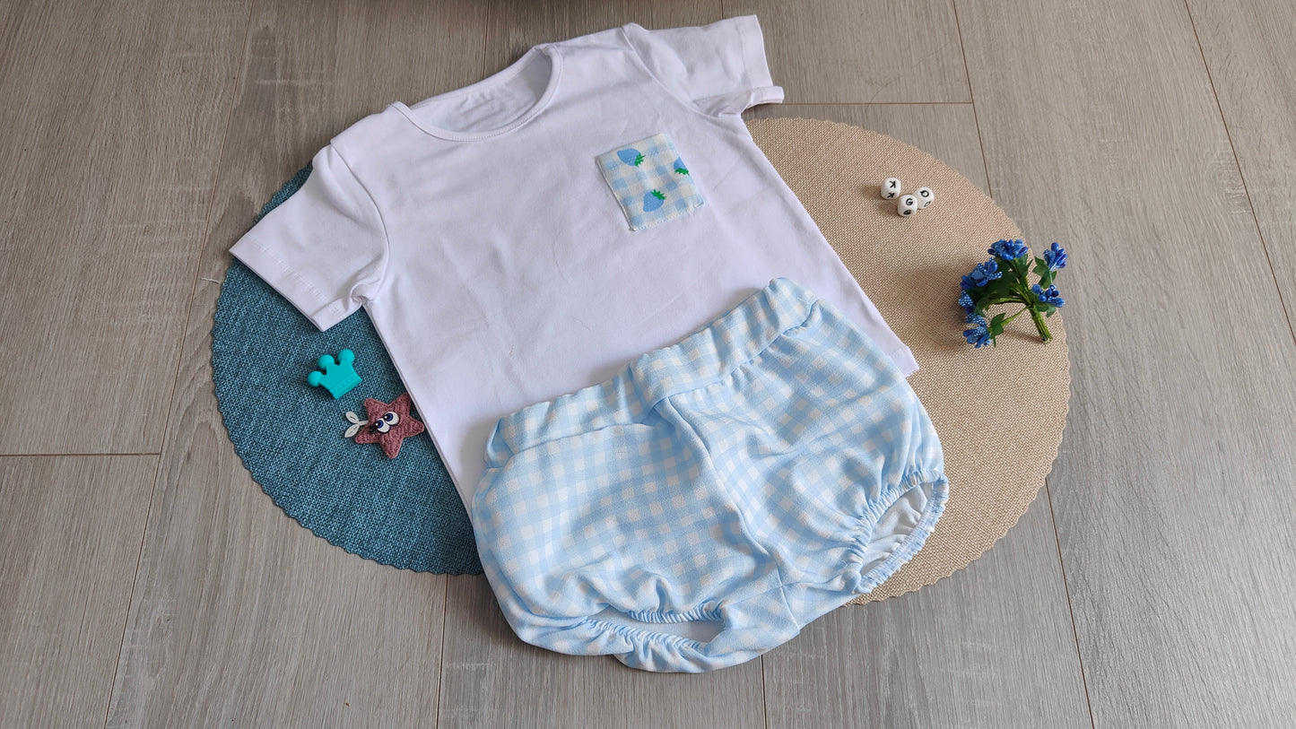 Conjunto pololo y camiseta fresas azules